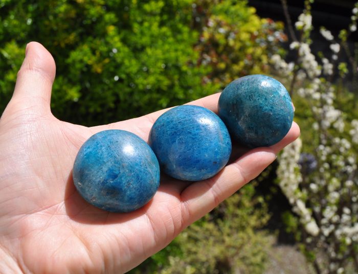 One Round Blue Apatite Stone - Polished